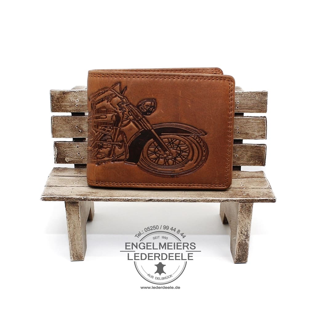 HB- 19-BROWN-1 Hill Burry Motorrad Portemonnaie. Geldbörse für Herren im Querformat. Bikerbörse in braun. Rindleder Riegelbörse, Kombibörse. Lederwaren Ostwestfalen. Lederdeele aus Delbrück. Ansicht Vorderseite