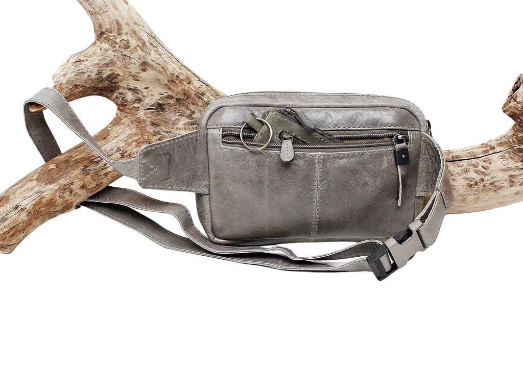 Bauchtasche Kleur micmacbags. Gürteltasche Leder Damen. Farbe grau. Slow Fashion Hüfttasche aus Rindleder. Lederdeele Engelmeier Delbrück. Lederwaren Ostwestfalen. Ansicht Rückseite Reißverschluss