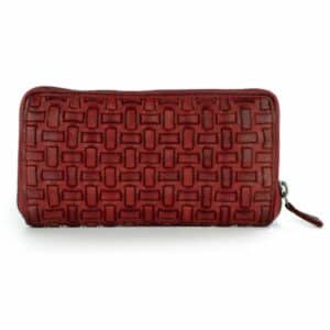 Geldbörse Carlotta von Bellicci. Langes Portemonnaie für Damen mit geflochtener Oberfläche. Verarbeitet aus pflanzlich gegerbtes Rindleder und Baumwolle. Slow Fashion Produkt, nachhaltiges Leder. Farbe rot. Detailansicht