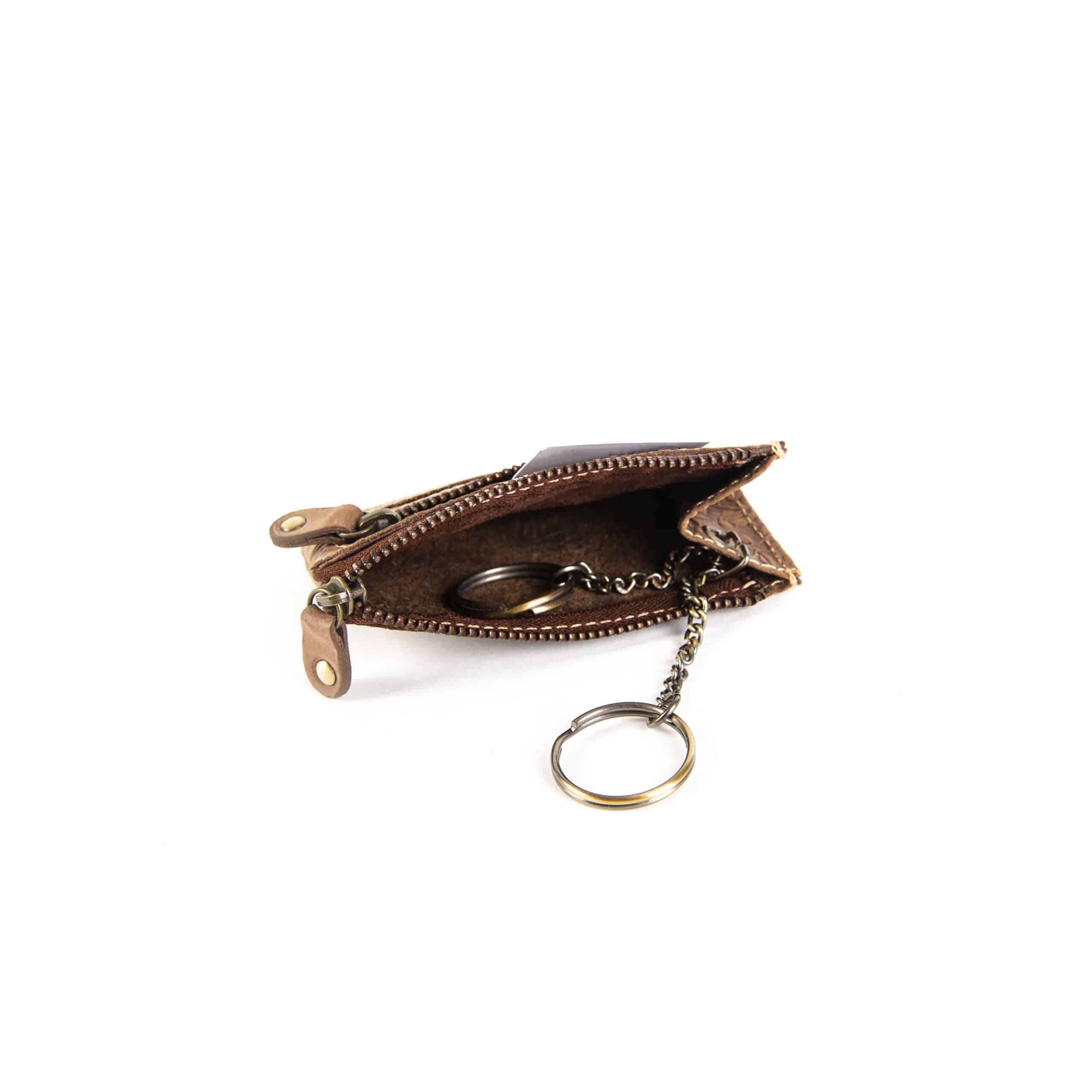 Schlüsseletui Hill Burry Floral. braun. Schlüsseltasche mit Blumenmuster aus Leder. Ledertasche für Schlüssel. Lederdeele Delbrück. Lederwaren Ostwestfalen_03 Schlüsseletui von Hill Burry Floral. Schlüsseltasche aus Leder mit Blumenmuster. Kleines Lederetui für Schlüssel. Farbe braun. Lederwaren Ostwestfalen. Lederdeele Delbrück. Ansicht Innenansicht Schlüsselringe