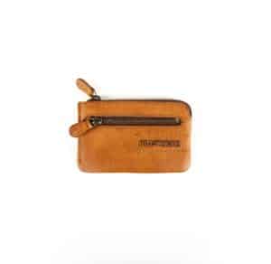 Schlüsseletui Hill Burry aus nachhaltigem Leder. Slow Fashion Schlüsseltasche aus geöltem Rindleder. Farbe cognac. Zwei Schlüsselringe. Lederdeele aus Delbrück. Lederwaren Ostwestfalen. Ansicht Vorderseite