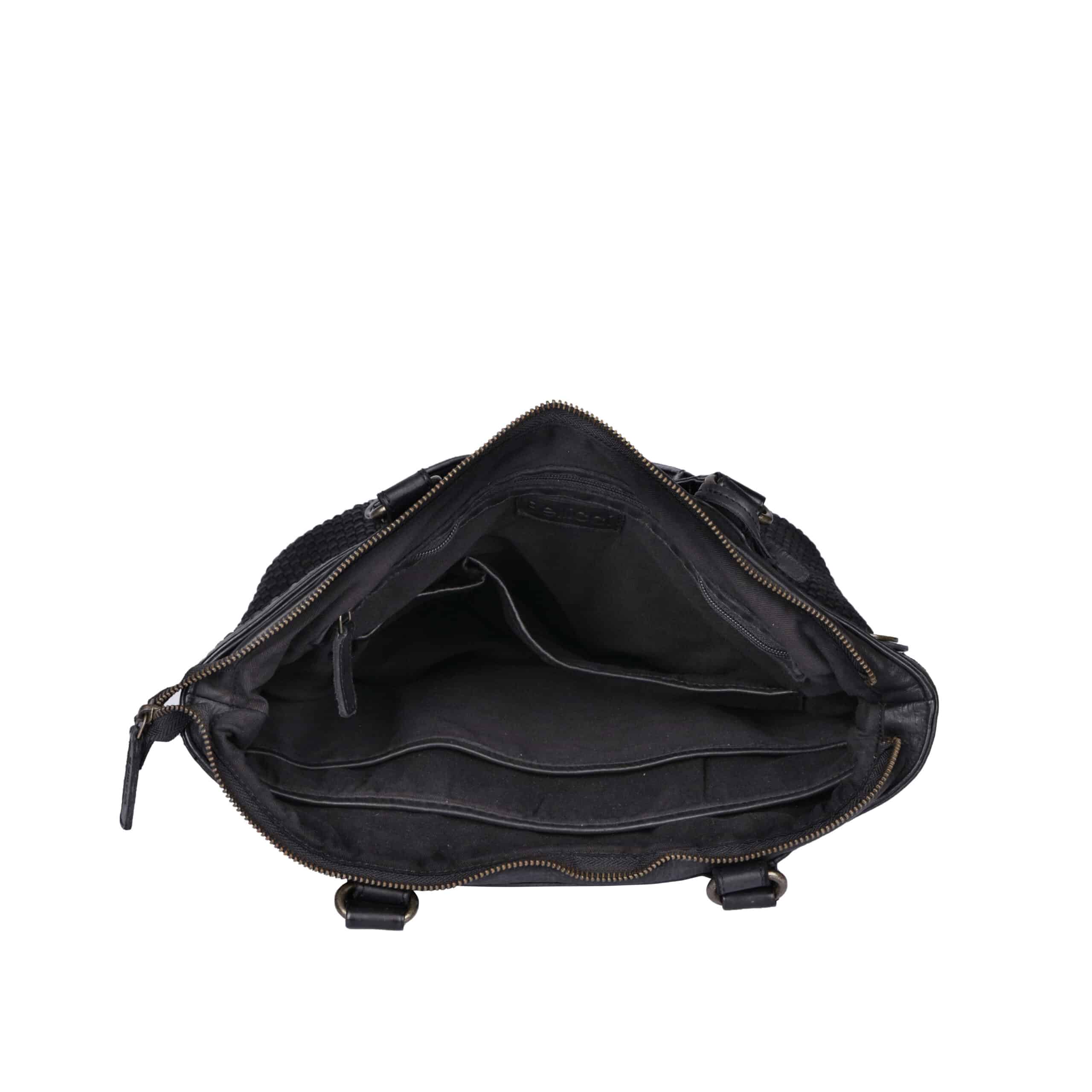 Bellicci_Shopper Tasche_Esther_Ledertasche_Citybag_Echtleder_Slow Fashion_Damen_schwarz_Lederwaren_Ostwestfalen_Lederdeele_Delbrück_05 Bellicci Shopper Tasche Esther. Ledertasche für Damen in A4 Größe. Große Tasche aus Rindleder und Baumwolle. Farbe schwarz. Lederwaren in Ostwestfalen. Lederdeele aus Delbrück. Ansicht Innenansicht