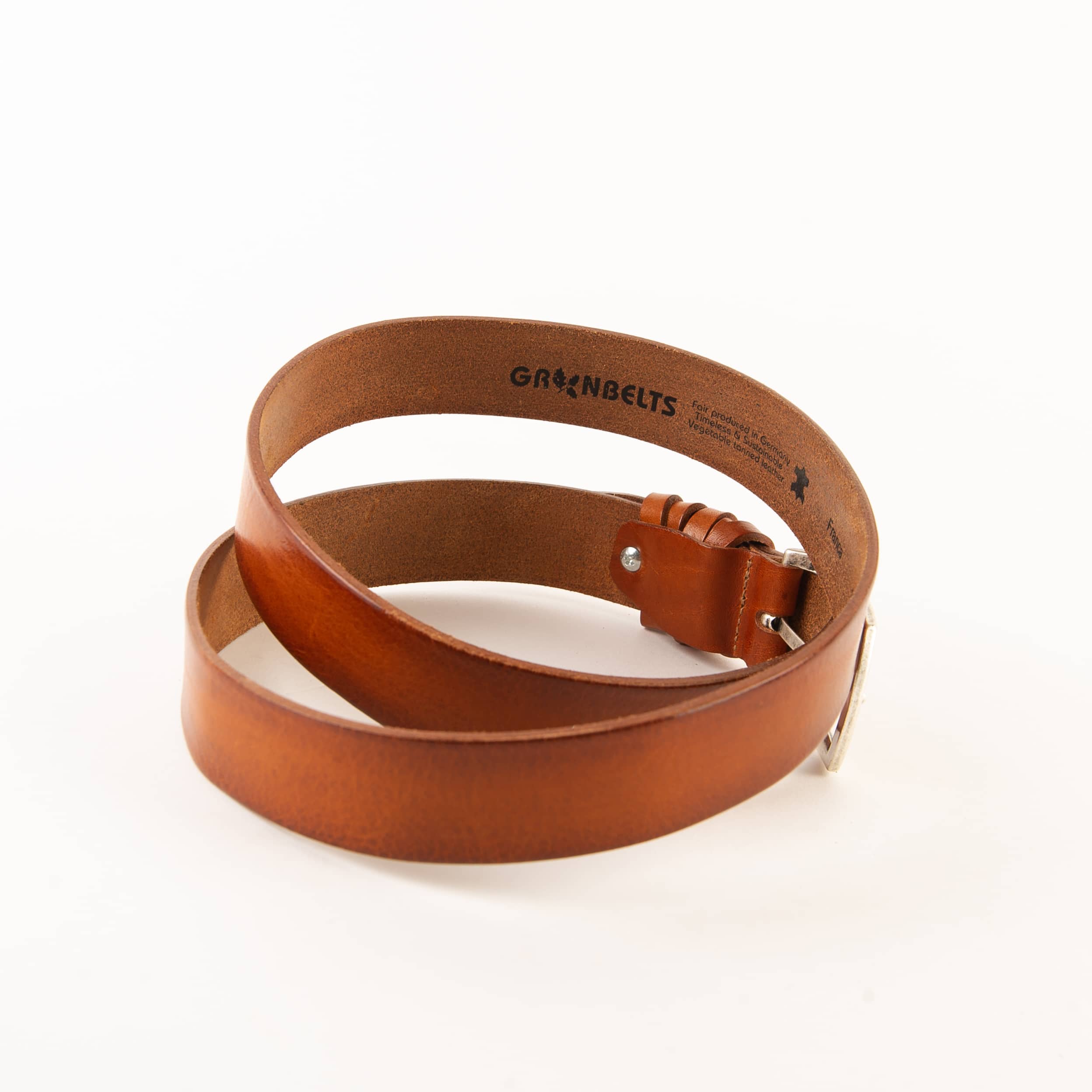 Greenbelts Damengürtel Franca_cognac_Ledergürtel_Damen_Rindleder_nickelfrei_made in germany_Lederwaren_Ostwestfalen_Lederdeele_Delbrück_05 Greenbelts Damengürtel Franca, Ledergürtel für Damen. Pflanzlich gegerbtes Rindleder, nickelfreie Dornschließe, made in Germany. Slow Fashion Leder. Farbe cognac. Lederwaren in Ostwestfalen, Lederdeele aus Delbrück. Ansicht Innenseite