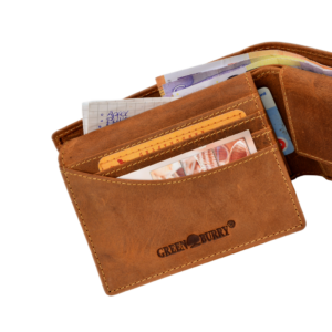 Greenburry Geldbörse Wolf, Wolfshund. Leder Portemonnaie mit Wolfshund Motiv. Slow Fashion Rindleder, RFID. Querformat. Farbe Sattelbraun. Lederwaren Ostwestfalen, Lederdeele Delbrück. Ansicht Kartenfächer