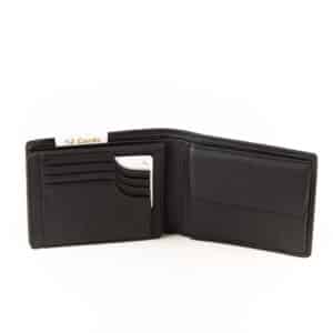 Esquire Deer Querformatbörse Herren. Exklusives Portemonnaie aus weichem Hirschleder. Geldbörse mit RFID Schutz und patentiertem Card Safe System. Querformat. Farbe schwarz. Lederwaren in Ostwestfalen, Lederdeele Delbrück. Ansicht Kartenfächer