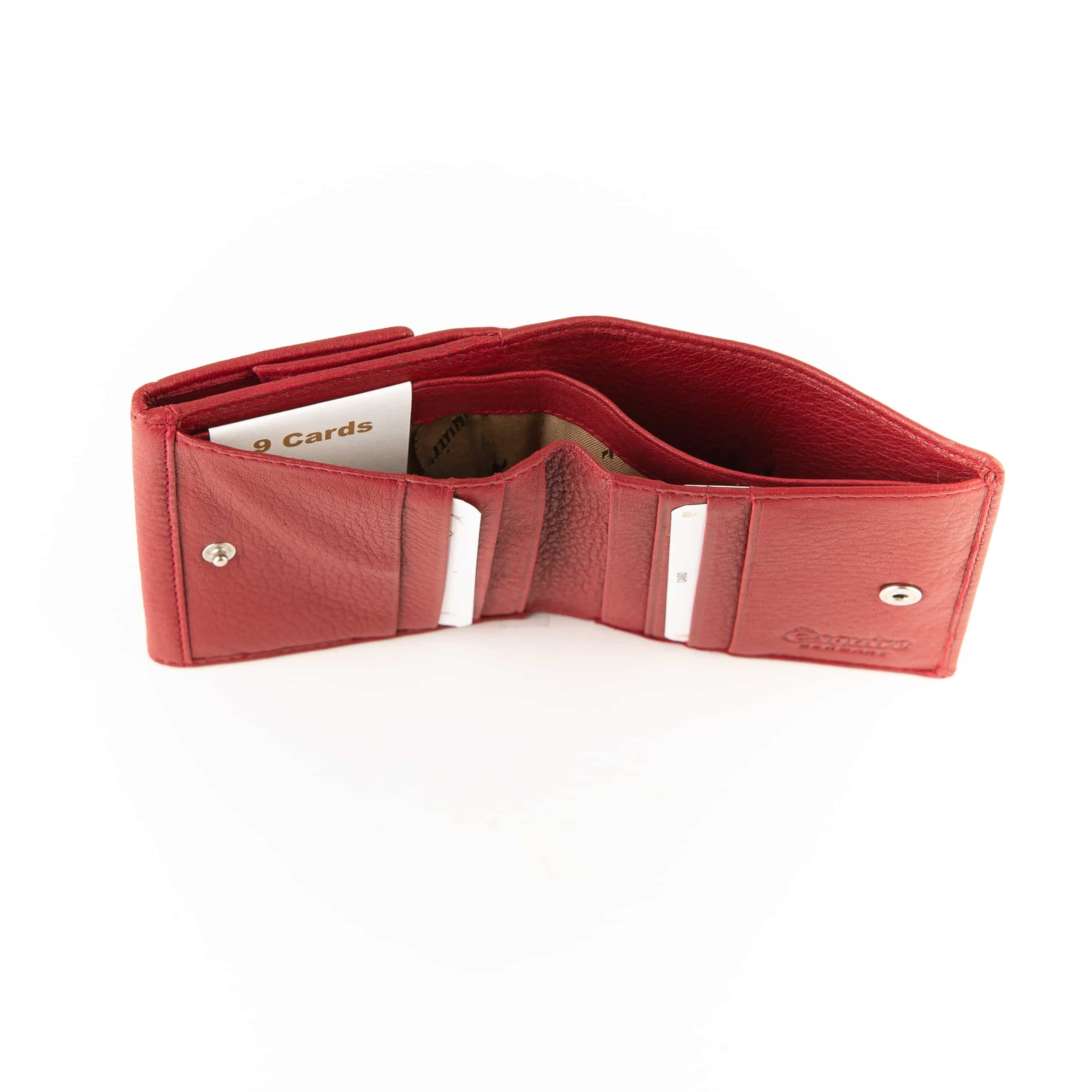 Esquire Deer Wiener Schachtel_Geldbörse_Münzfach_quadratisch_Portemonnaie_Hirschleder_rot_Lederwaren_Ostwestfalen_Lederdeele_Delbrück_10 Esquire Deer Wiener Schachtel. Geldbörse für Damen und Herren mit quadratischem Münzfach. Exklusives Portemonnaie aus weichem Hirschleder. Farbe rot. Lederwaren in Ostwestfalen, Lederdeele aus Delbrück. Ansicht Scheinfächer