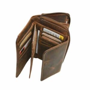 Greenburry Vintage Portemonnaie groß. Slow Fashion Geldbörse aus Naturleder mit vielen Kartenfächer, RFID Schutz, Münzfach mit Reißverschluss. Aus Echtem Leder, Rindleder. Farbe braun, Sattelbraun. Lederwaren Ostwestfalen, Lederdeele aus Delbrück Paderborn. Ansicht Innenansicht