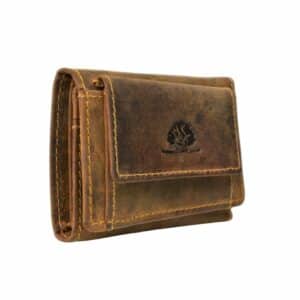 Greenburry Wickelbörse S - Minibörse aus naturbelassenem Rindleder. Kleines Portemonnaie aus echtem Leder. Geldbörse im Vintage Look. Farbe braun, Sattelbraun. Slow Fashion Lederwaren Ostwestfalen, Lederdeele aus Delbrück Paderborn. Ansicht Vorderseite
