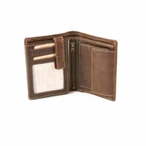 Jockey Club Riegelbörse Buffalo im Hochformat. Leder Geldbörse für Herren aus festem Büffelleder. Echtleder Portemonnaie mit Öse. Farbe braun. Lederwaren Ostwestfalen, Lederdeele aus Delbrück Paderborn. Ansicht Innenansicht