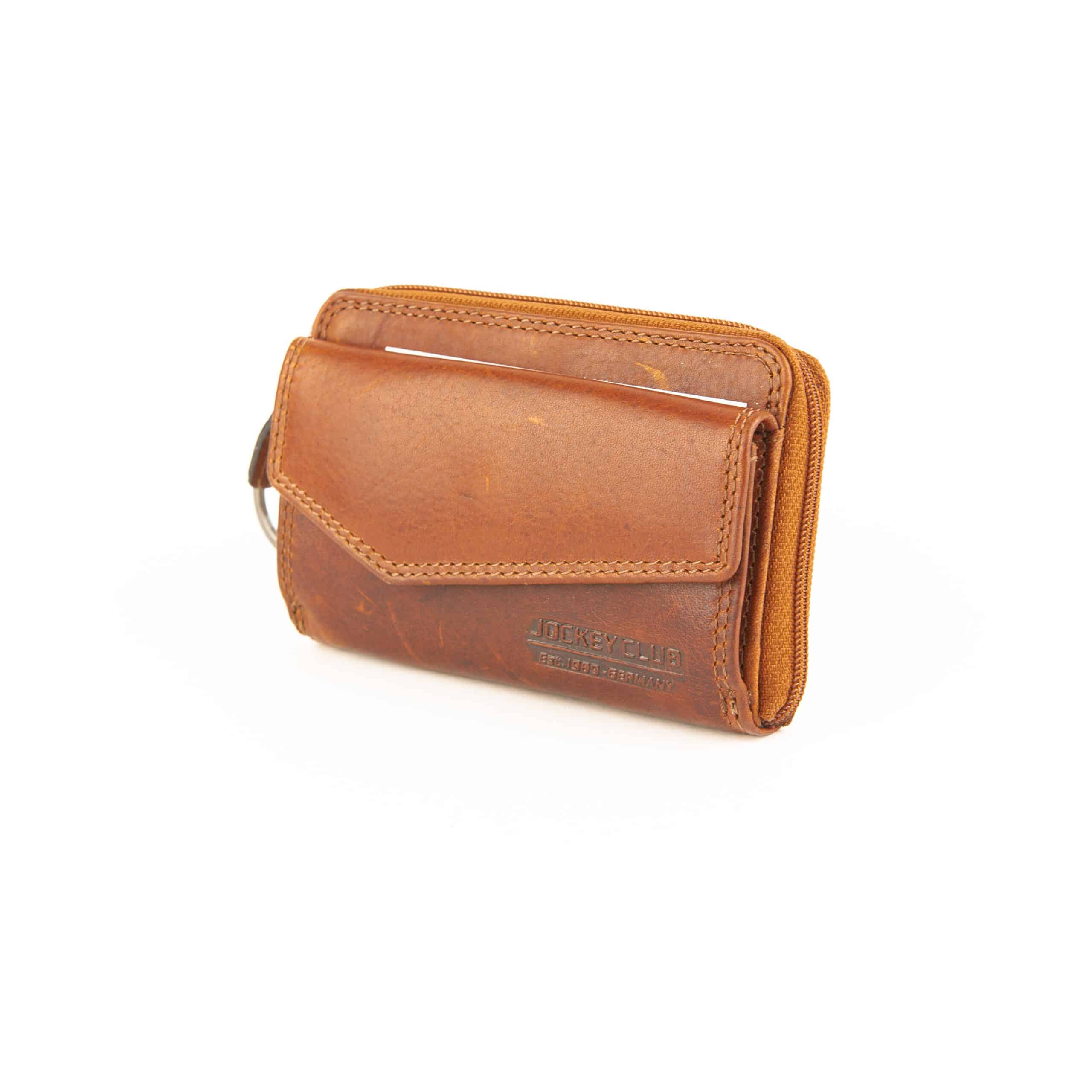 Jockey Club Schlüsseletui XL_große Schlüsseltasche_Leder_Kartenfach_Münzfach_RFID_cognac braun_Lederwaren Ostwestfalen, Lederdeele Delbrück Paderborn_03 Jockey Club Schlüsseletui XL aus festem Rindleder. Schlüsseltasche mit drei Schlüsselringen, Kartenfächer, Münzfach und RFID Schutz. Slow Fashion Leder, Natur. Farbe Cognac braun. Lederwaren Ostwestfalen, Lederdeele aus Delbrück Paderborn. Ansicht Vorderseite