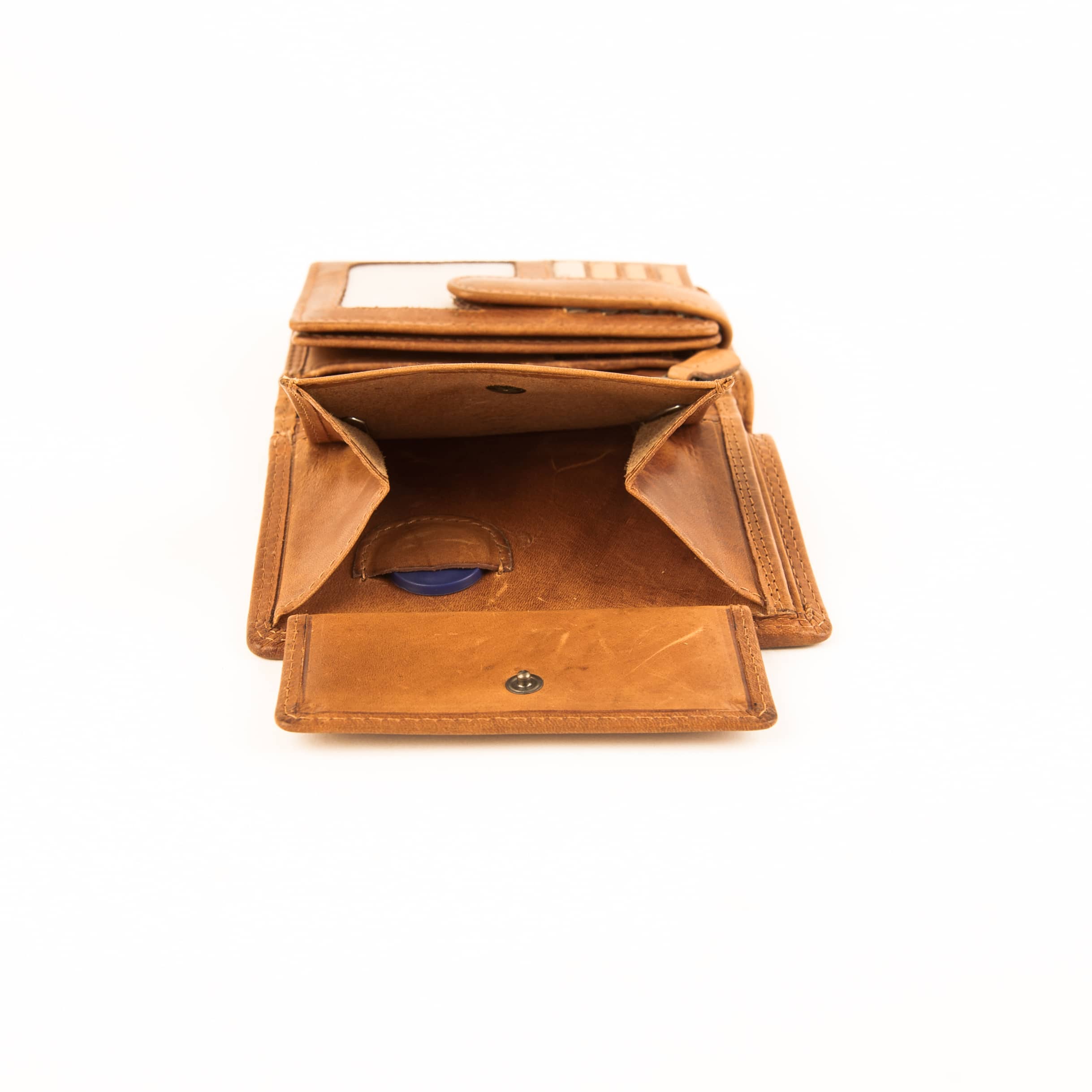 Hill Burry Geldbörse Motorrad aus festem, geöltem Rindleder. Biker Portemonnaie im Hochformat, Slow Fashion Leder, RFID geschützt. Farbe braun. Lederwaren in Ostwestfalen, Lederdeele Delbrück Paderborn. Ansicht Münzfach