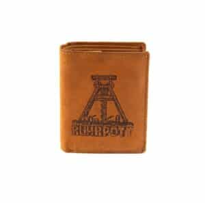 Jockey Club Geldbörse Ruhrpott Liebe, Förderturm im Ruhrgebiet, Echtleder Portemonnaie aus Büffelleder, Slow Fashion mit RFID Schutz. Farbe cognac, Hochformat. Lederwaren Ostwestfalen, Lederdeele Delbrück. Ansicht Vorderseite