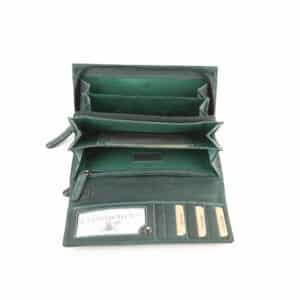 Jockey Club Toro Damenbörse mit Reißverschluss Münzfach in petrol. Echtleder Portemonnaie für Damen aus pflanzlich gegerbtem Rindleder. Naturleder, Slow Fashion, Vintage. Lange Damenbörse mit Überschlag und doppeltem Druckknopfverschluss. Lederdeele Delbrück, Paderborn. Lederwaren in Ostwestfalen. Ansicht Innenansicht Kartenfächer