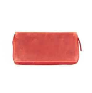 Jockey Club Toro Reißverschlussbörse in rot. Portemonnaie für Damen aus pflanzlich gegerbtem Rindleder. Naturleder, Slow Fashion, Vintage. Lange Damenbörse mit rundum Reißverschluss. Lederdeele Delbrück, Paderborn. Lederwaren in Ostwestfalen. Ansicht Vorderseite