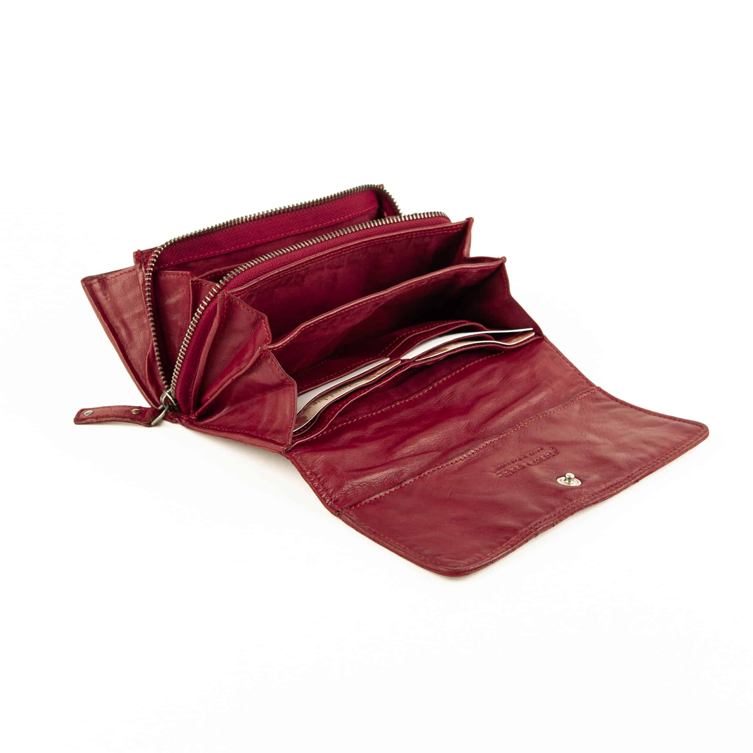 Jockey Club Portemonnaie Damen kaufen, Bolt Chic XL, Rot. Große Damenbörse, Echtleder, Lammleder. Lederdeele Engelmeier Delbrück, Paderborn. Lederwaren Ostwestfalen_07 Jockey Club Portemonnaie Damen, Bolt Chic X-Large. Große Damenbörse mit dekorativen Ziernieten auf der Vorderseite. Geldbörse aus weichem Lammleder, Münzfach mit Reißverschluss. Farbe Rot, Lederwaren online kaufen, Lederdeele Delbrück, Paderborn. Ansicht Innenansicht Kartenfächer