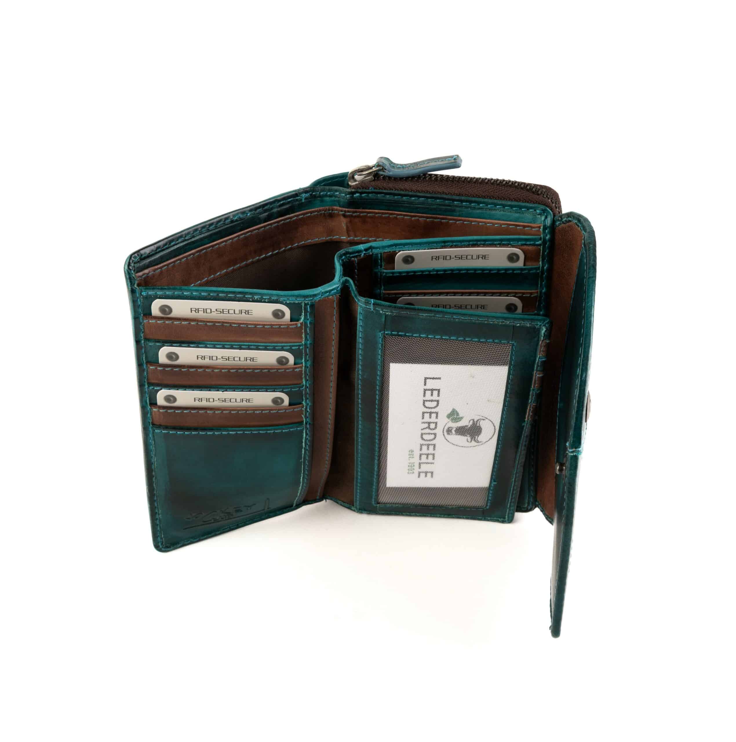 Jockey Club Damenbörse medium aus hochwertigem Rindleder. Echtleder Geldbörse in Petrol. Portemonnaie mit RFID Schutz und Münzfach mit Reißverschluss online kaufen bei Lederdeele Engelmeier aus Delbrück, Paderborn. Ansicht Innenansicht Scheinfach